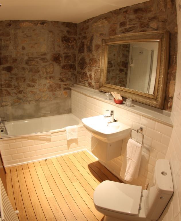 Hotel Casona Cuervo Сан-Тирсо-де-Кандамо Экстерьер фото